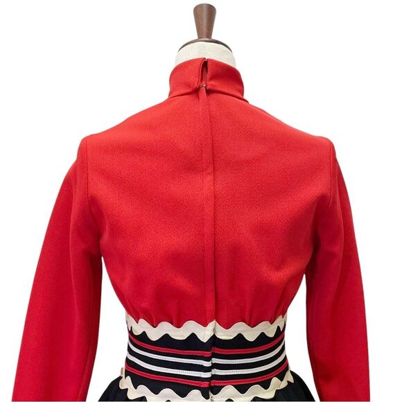Vintage 1960s Howard Wolf Strawberry Button Ric-Rac Dress Black Red Ivory Size 4 - Picture 10 of 16